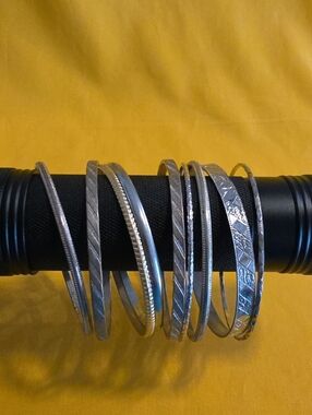 Lof of 9 ▪︎ Mixed Metal Bracelets ▪︎ Silver & Gold Tones ▪︎ FUN Costume Jewelry!
